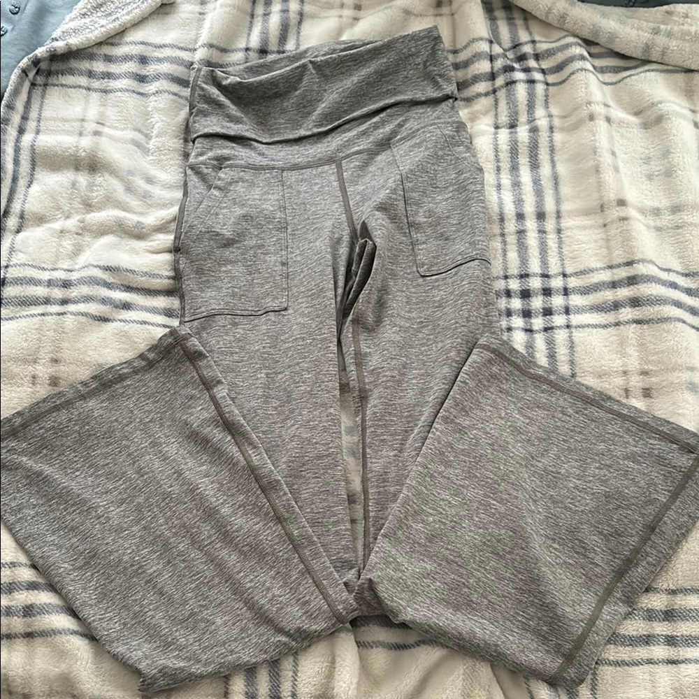 Aerie offline Gray women’s  Flared leggings  high waist
